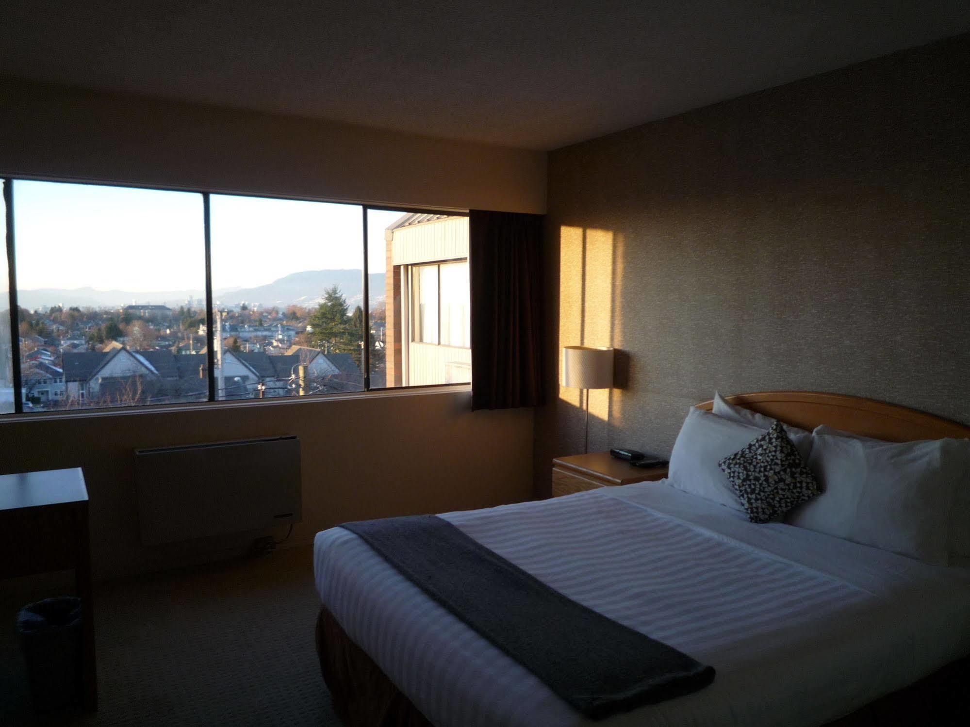 Cassandra Hotel Vancouver Bagian luar foto