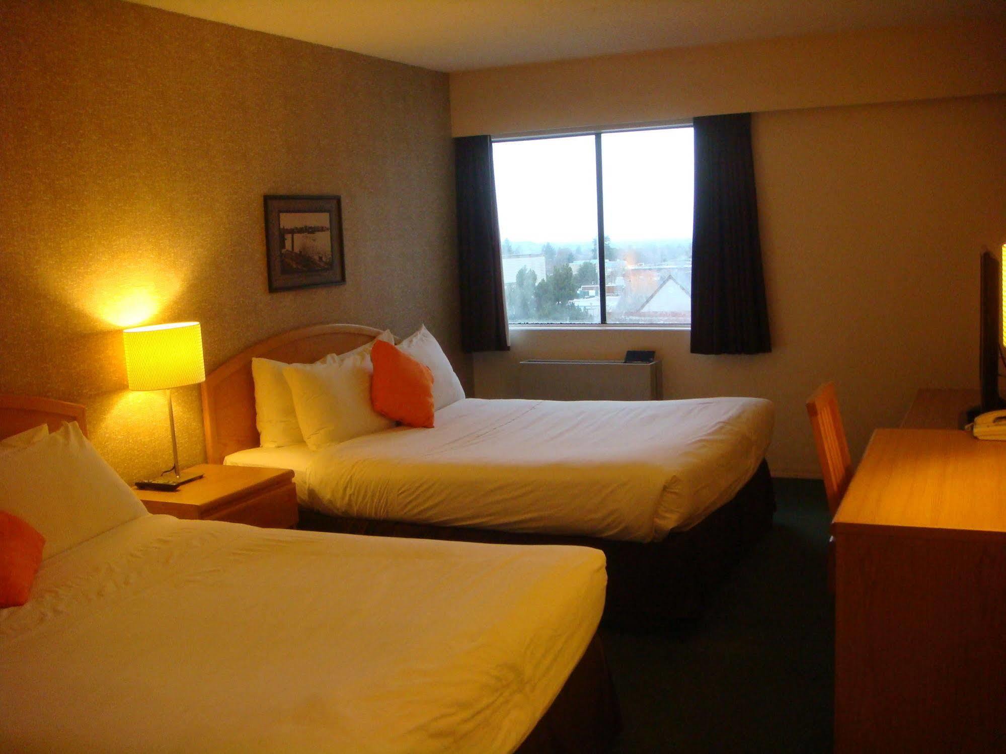 Cassandra Hotel Vancouver Bagian luar foto