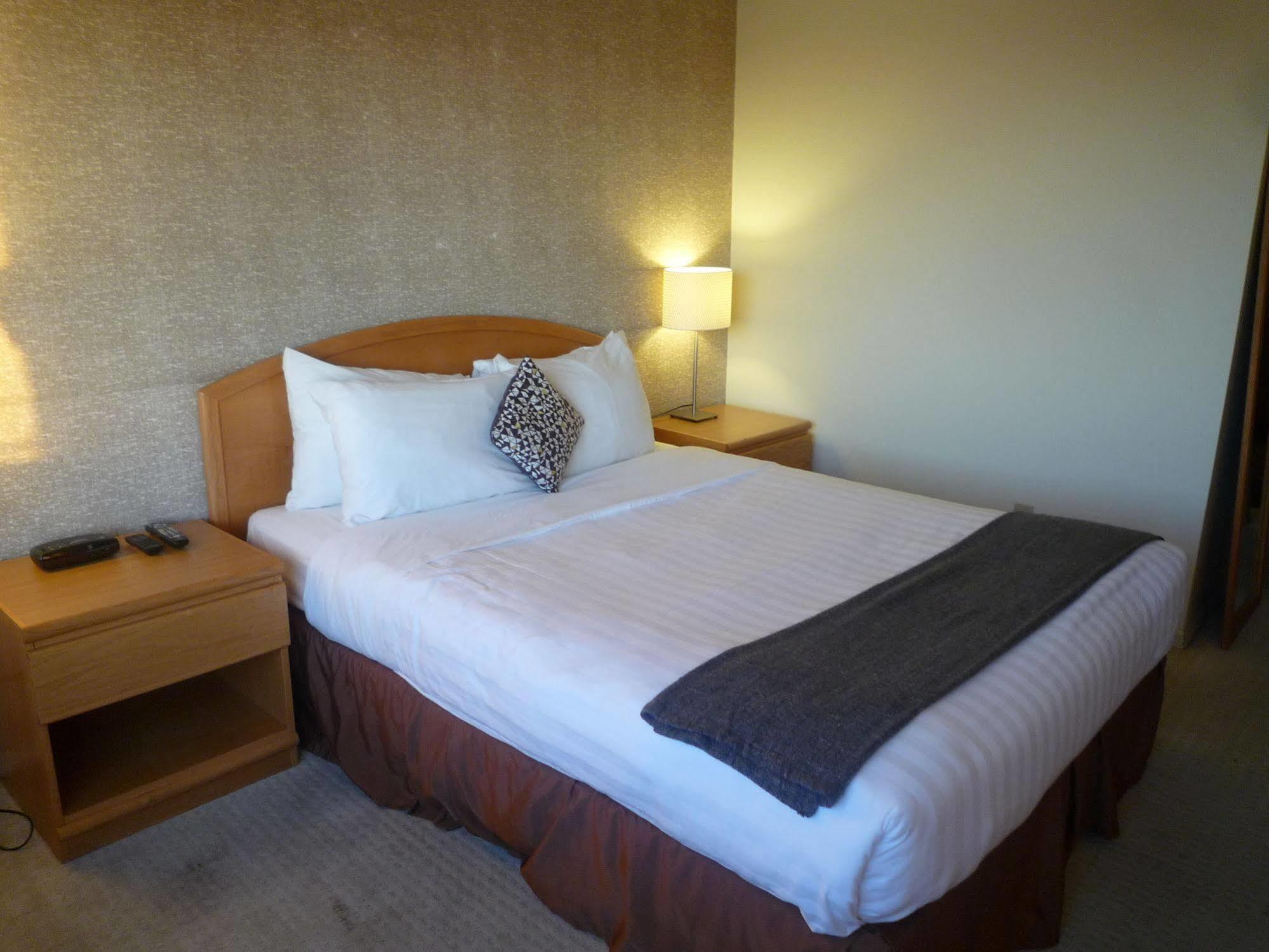Cassandra Hotel Vancouver Bagian luar foto
