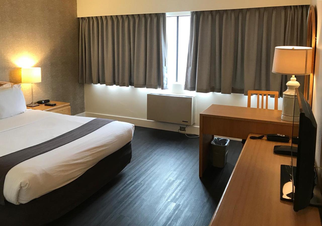 Cassandra Hotel Vancouver Bagian luar foto